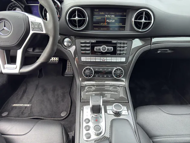 Mercedes-Benz SL 63 V8 AMG Cabriolet