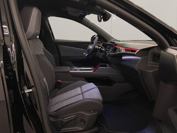 Vehicle image 11 Vehicle image 11