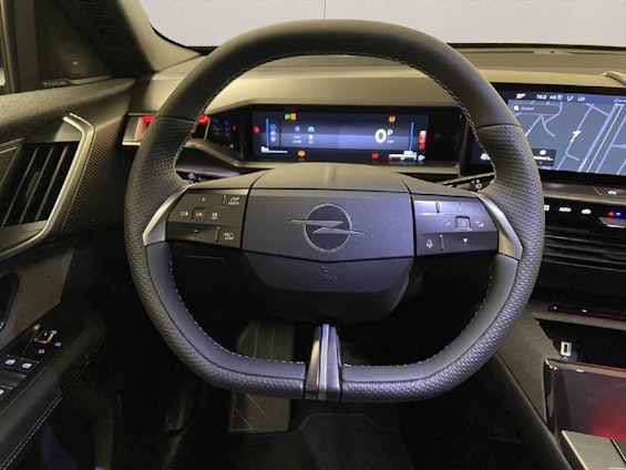 Vehicle image 6 Vehicle image 6