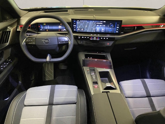 Vehicle image 5 Vehicle image 5