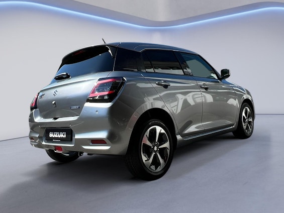 Vehicle image 4 Vehicle image 4