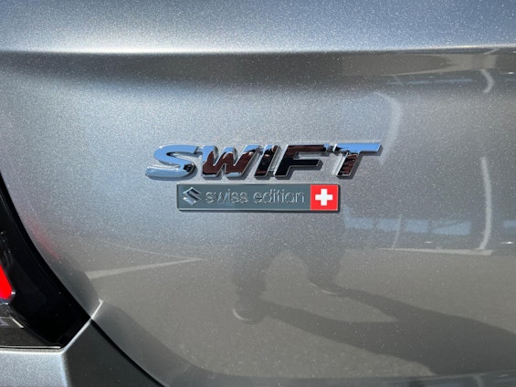 Vehicle image 15 Vehicle image 15