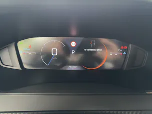 Peugeot 2008 1.2 Hybrid Allure Premium
