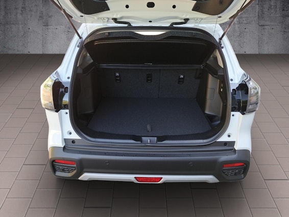 Vehicle image 14 Vehicle image 14