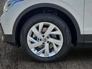 VW Tiguan 2.0TSI Elegance 4Motion DSG