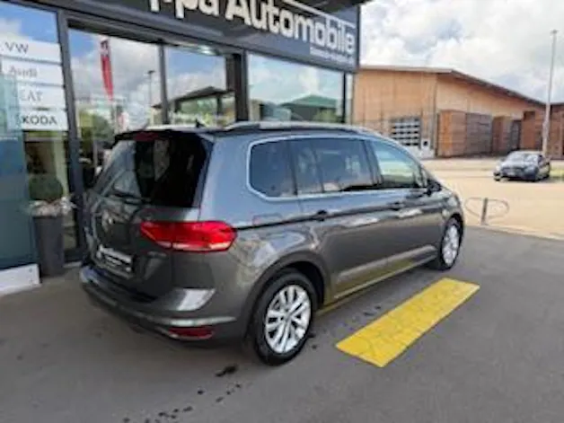 VW Touran 2.0 TDI SCR Highline DSG