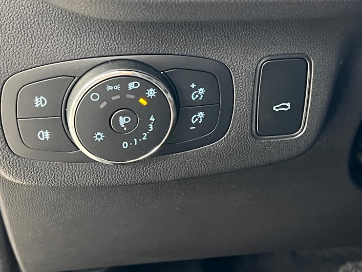 Vehicle image FORD PUMA