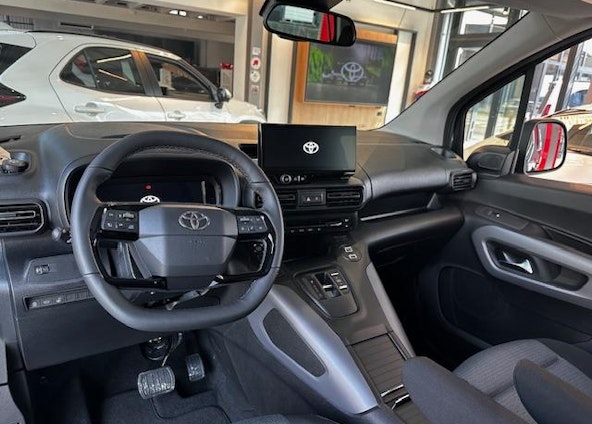 Vehicle image 7 Vehicle image 7