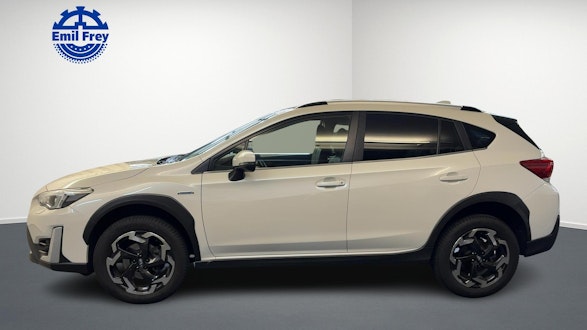 SUBARU XV 2.0i e-Boxer Luxury 1