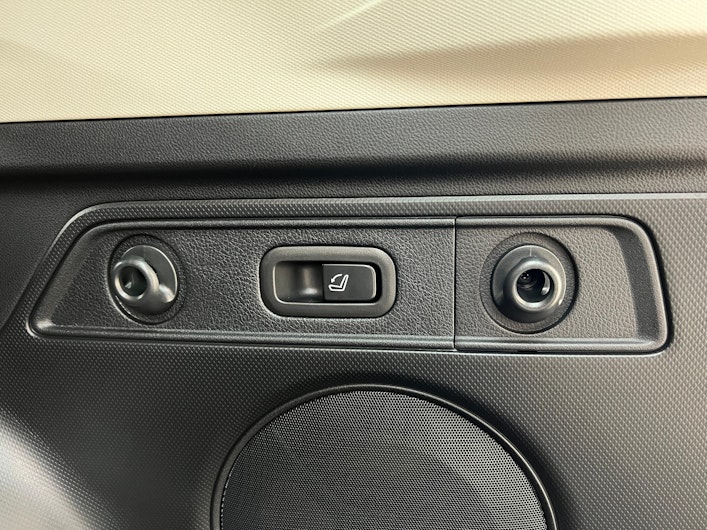 Vehicle image SUBARU FORESTER