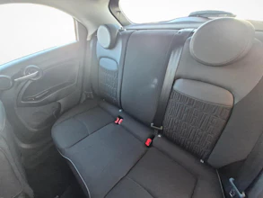 https://vehicle.imgix.net/3958859/558cbc03-e935-4e6e-8ede-33d62b092e5f.jpg