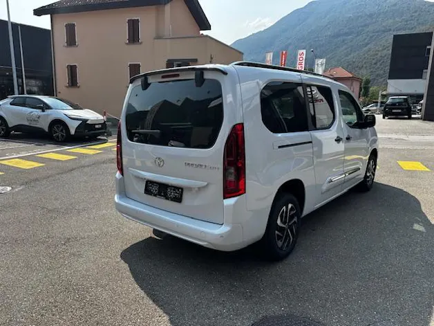 Toyota Proace City Verso L2 1.5 HDi 130 Trend