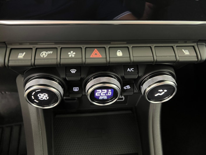 Vehicle image MITSUBISHI ASX