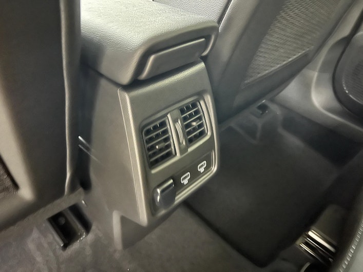 Vehicle image MITSUBISHI ASX