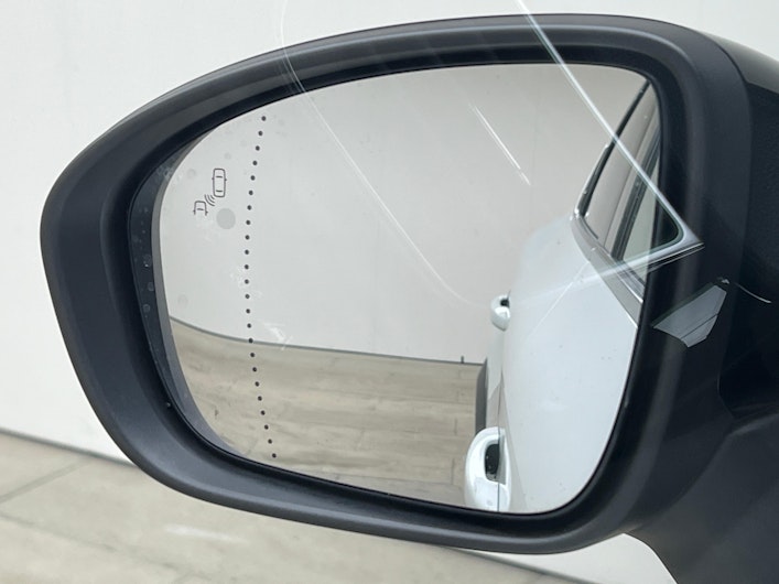 Vehicle image MITSUBISHI ASX