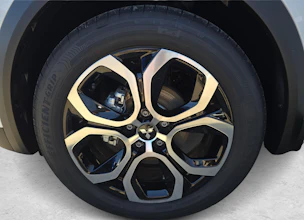 https://vehicle.imgix.net/3958910/15f4c5da-e9e4-4a5d-958f-9775e253acd9.jpg
