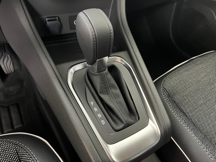 Vehicle image MITSUBISHI ASX