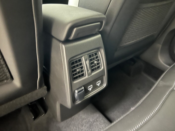 Vehicle image MITSUBISHI ASX