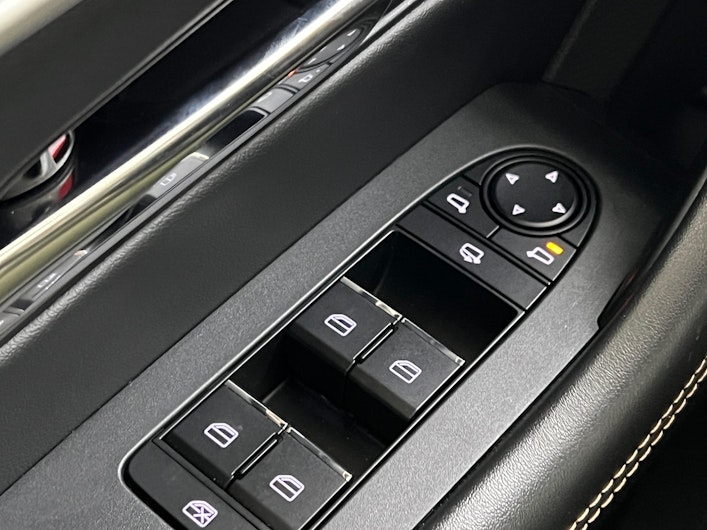 Vehicle image MAZDA CX-60