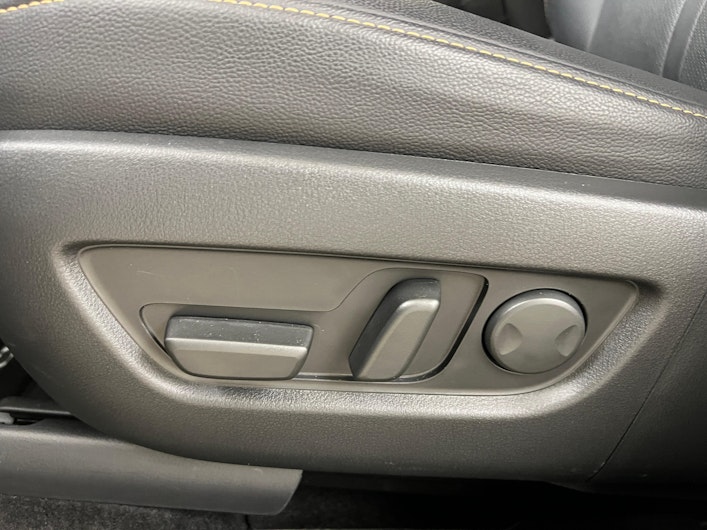 Vehicle image MAZDA CX-60