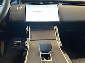 Vehicle image LAND ROVER Range Rover Evoque 1.5 T 270e Dynamic SE