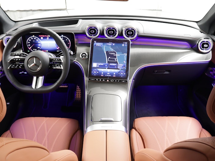 Vehicle image MERCEDES-BENZ GLC 220