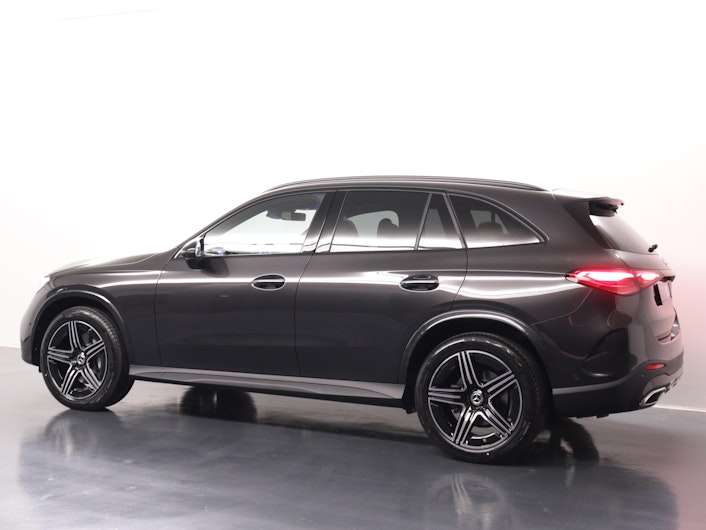 Vehicle image MERCEDES-BENZ GLC 220