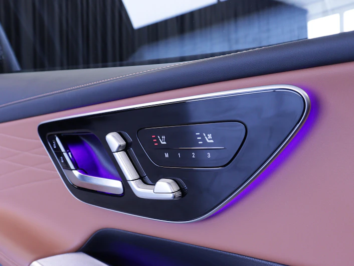 Fahrzeugbild MERCEDES-BENZ GLC 220