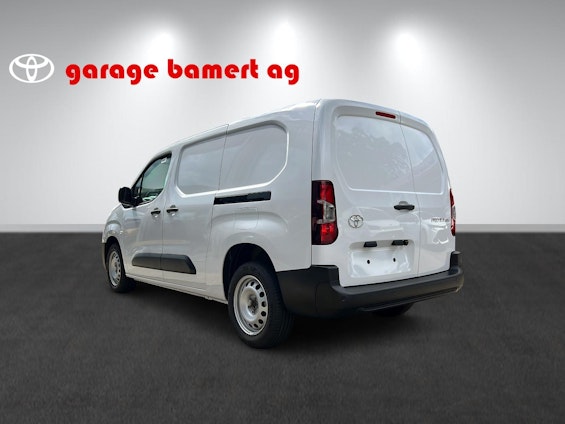 Vehicle image 3 Vehicle image 3