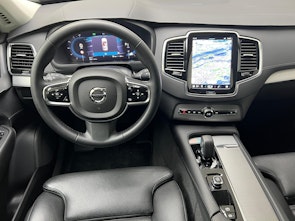 Vehicle image VOLVO XC90 2.0 B5 MH Plus Dark 5P. AWD / ab 3,99% Leasing bei Abschluss einer Protect Autoversicherung