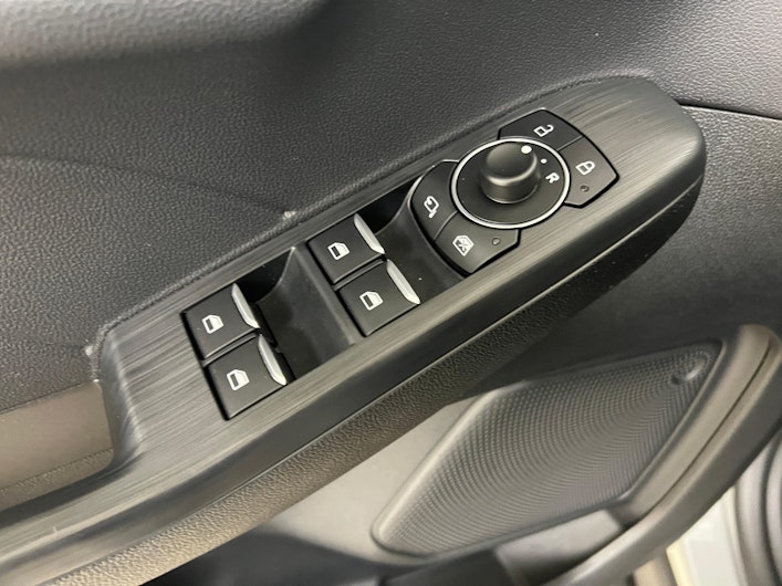 Vehicle image FORD KUGA