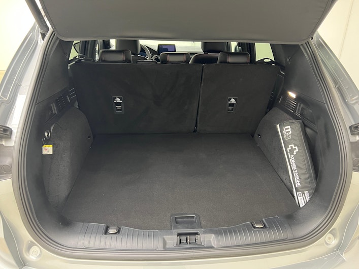 Vehicle image FORD KUGA