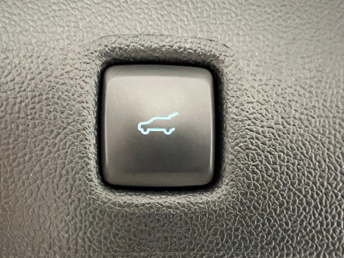 Vehicle image FORD KUGA