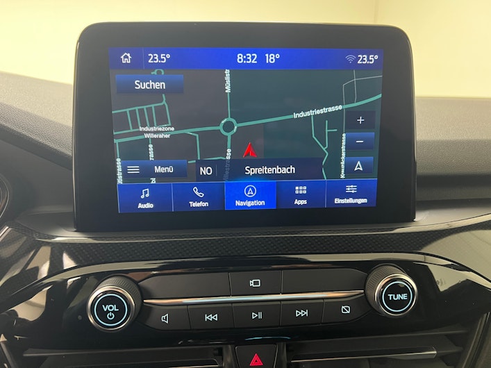 Vehicle image FORD KUGA