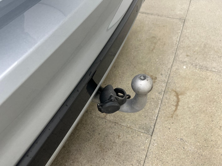 Vehicle image FORD KUGA