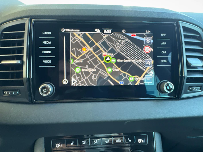 immagine del veicolo SKODA KAROQ