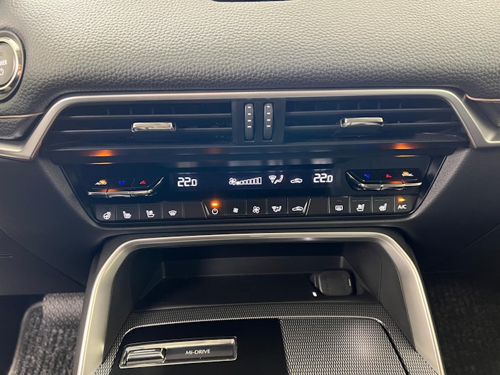 Vehicle image MAZDA CX-60