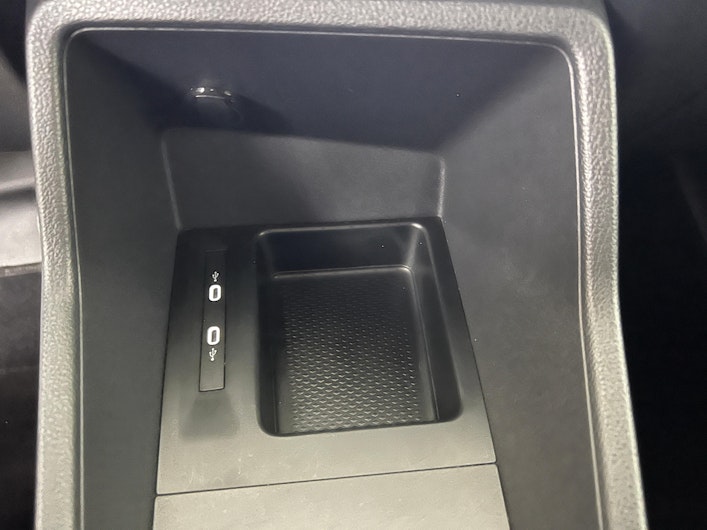 Vehicle image VW CADDY