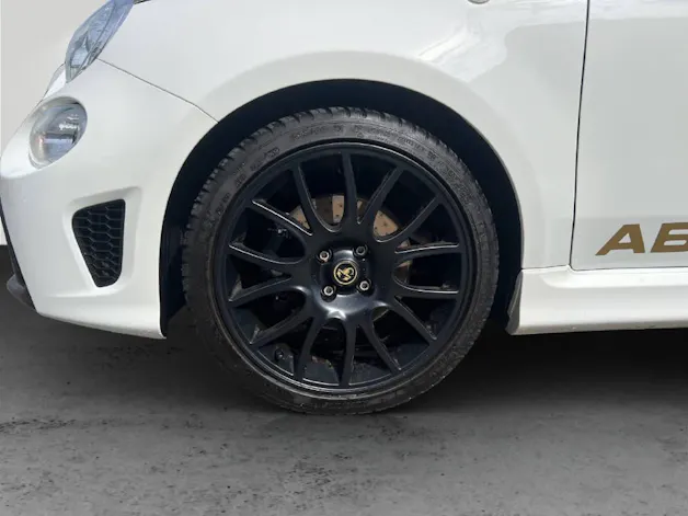 Fiat 595 C Abarth 1.4 T-Jet 165 Scorpione Oro
