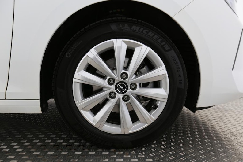 Vehicle image OPEL ASTRA