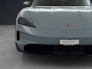 Porsche Taycan 4 Cross Turismo