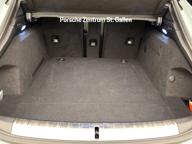 Porsche Taycan 4 Cross Turismo