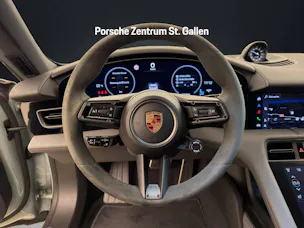 Porsche Taycan 4 Cross Turismo