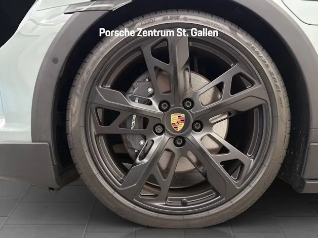 Porsche Taycan 4 Cross Turismo