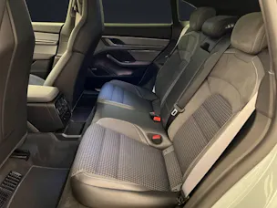 Porsche Taycan 4 Cross Turismo