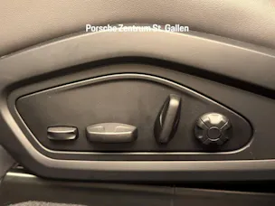 Porsche Taycan 4 Cross Turismo