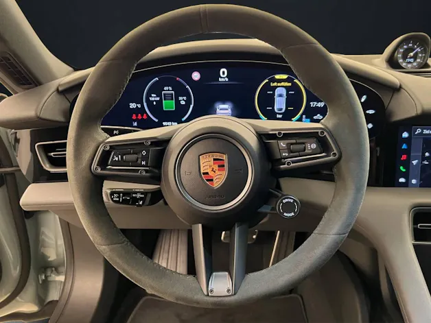 Porsche Taycan 4 Cross Turismo