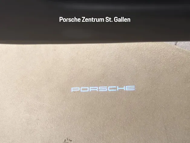 Porsche Taycan 4 Cross Turismo