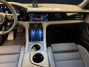 Porsche Taycan 4 Cross Turismo