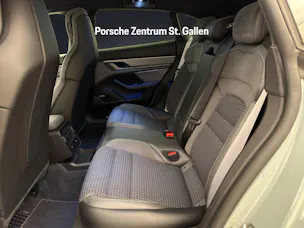 Porsche Taycan 4 Cross Turismo